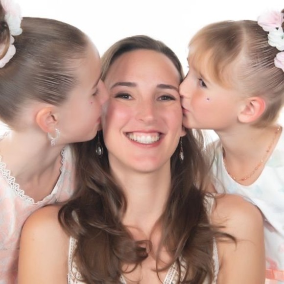 Meet your Posher, Adrienne - Picture 1 of 1